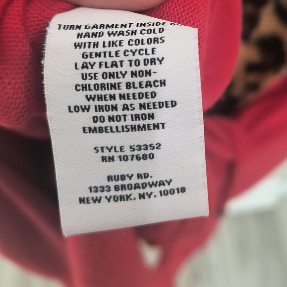 Ruby Rd. Red sweater Animal print faux fur collar sz PS EUC 69 retail runs big - Picture 7 of 7